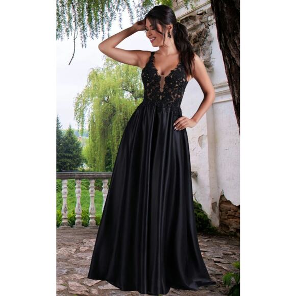 NWT Prom Girl Rated PG Black Gown Size 6 Dress - Picture 7 of 9